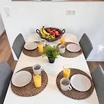 Gemuetliche 3-zimmer-wohnung Mit Panoramablick Und Kostenlosem Ueberdachten Parkplatz Winterberg